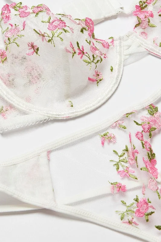 White Embroidery Lingerie Set