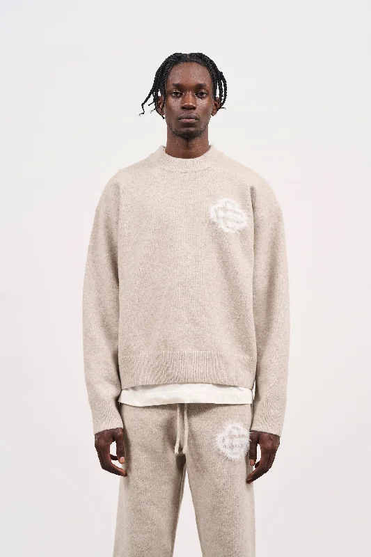 FLUFFY EMBLEM KNITTED CREW - BEIGE