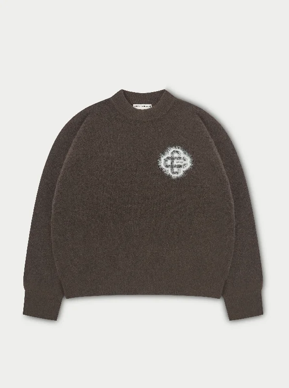 FLUFFY EMBLEM KNITTED CREW - BROWN