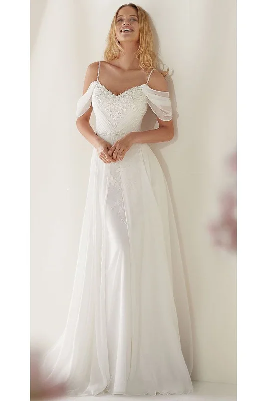 Unique Spaghetti Straps Sweep Train Wedding Dress Long Beach Wedding Dress N2371