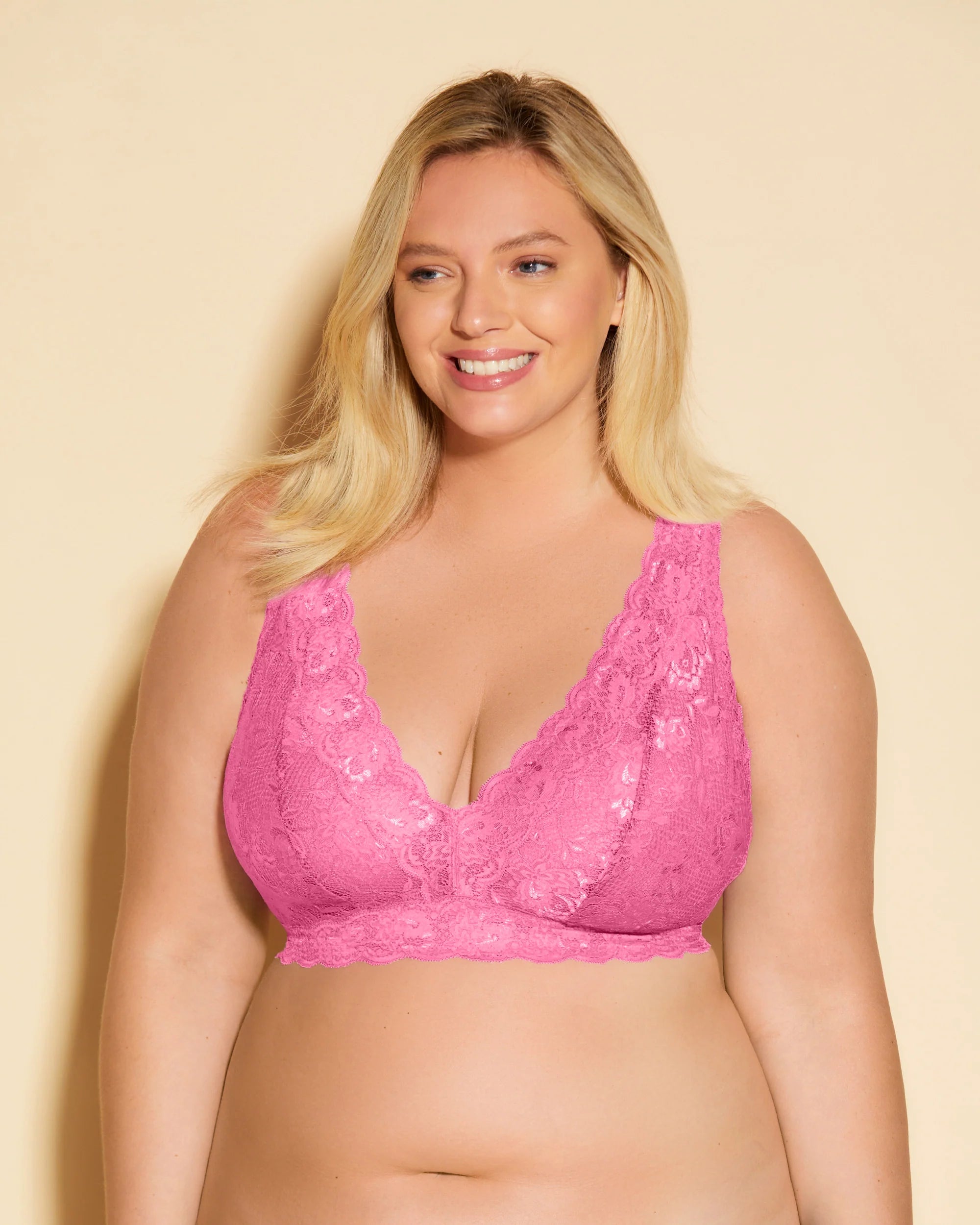 Plus - size bras designed for larger cup sizes and fuller figures COSABELLA NEVER 1833 NSN ULTRA CURVY PLUNGIE Plus - size bras designed for larger cup sizes and fuller figures COSABELLA NEVER 1833 NSN ULTRA CURVY PLUNGIE