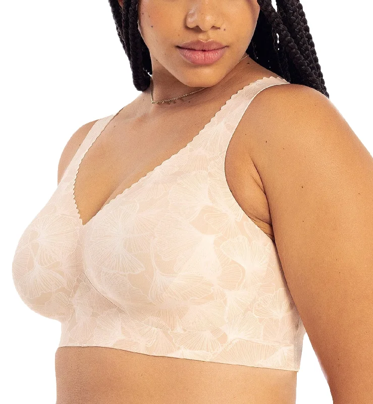 Bra with a hypoallergenic lining for sensitive skin Evelyn & Bobbie EVELYN Deep V-Neck Bralette (1834) - Champagne Ginkgo Bra with a hypoallergenic lining for sensitive skin Evelyn & Bobbie EVELYN Deep V-Neck Bralette (1834) - Champagne Ginkgo