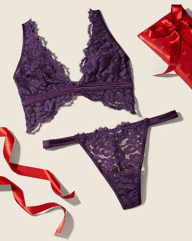 Back - closure bras with traditional hook - and - eye fastenings Bralette & G-String Set Back - closure bras with traditional hook - and - eye fastenings Bralette & G-String Set