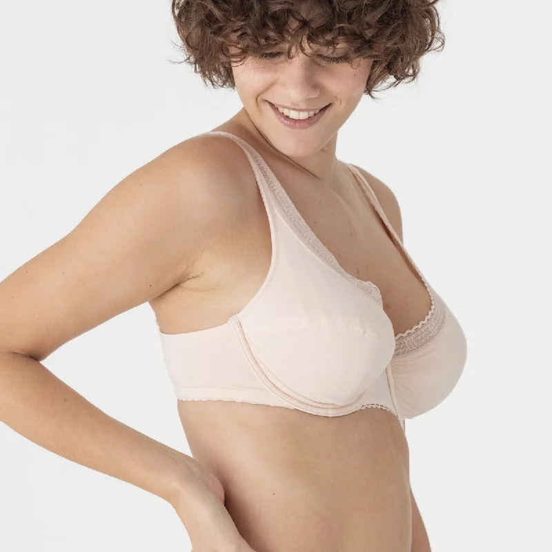 Women's nursing bras with easy - access clipsMaison Lejaby: La Petite Underwire Bra - D+ Cups Only Women's nursing bras with easy - access clipsMaison Lejaby: La Petite Underwire Bra - D+ Cups Only