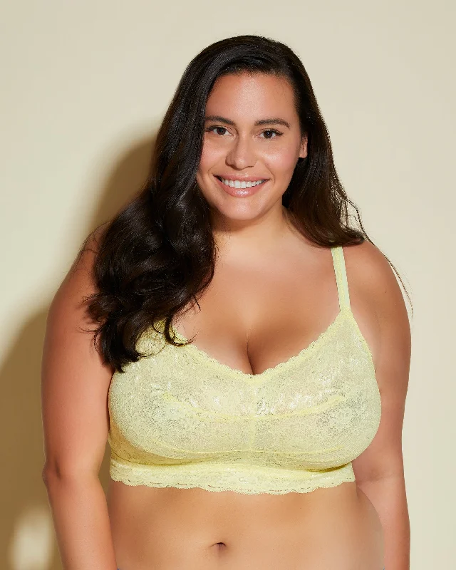 Bra with a plus - size wireless option for comfort​ Bralette Sweetie Ultra Curvy