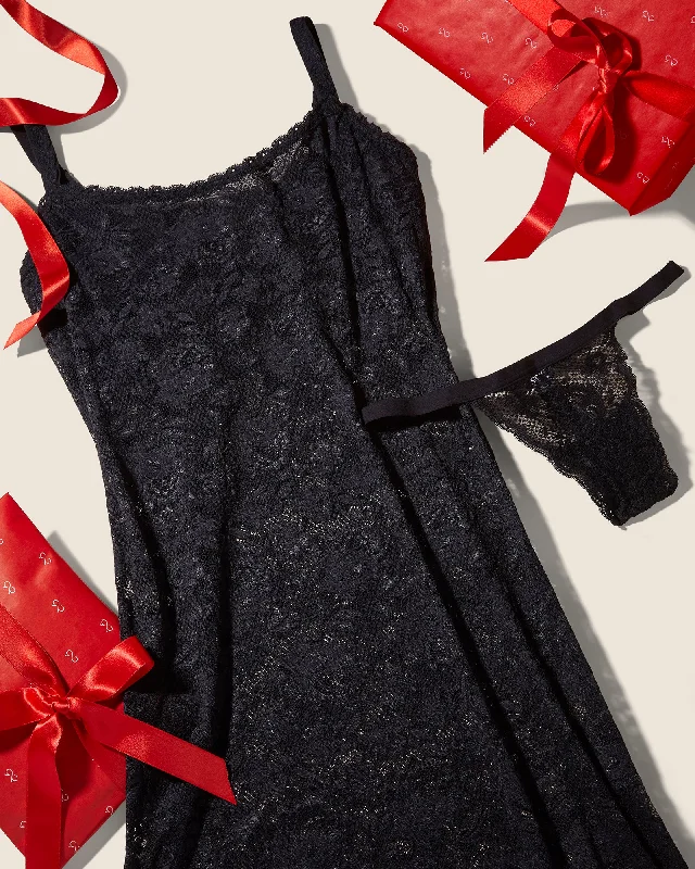 Bra with a textured fabric for added visual interest​ Curvy Foxie Chemise & G-String Set