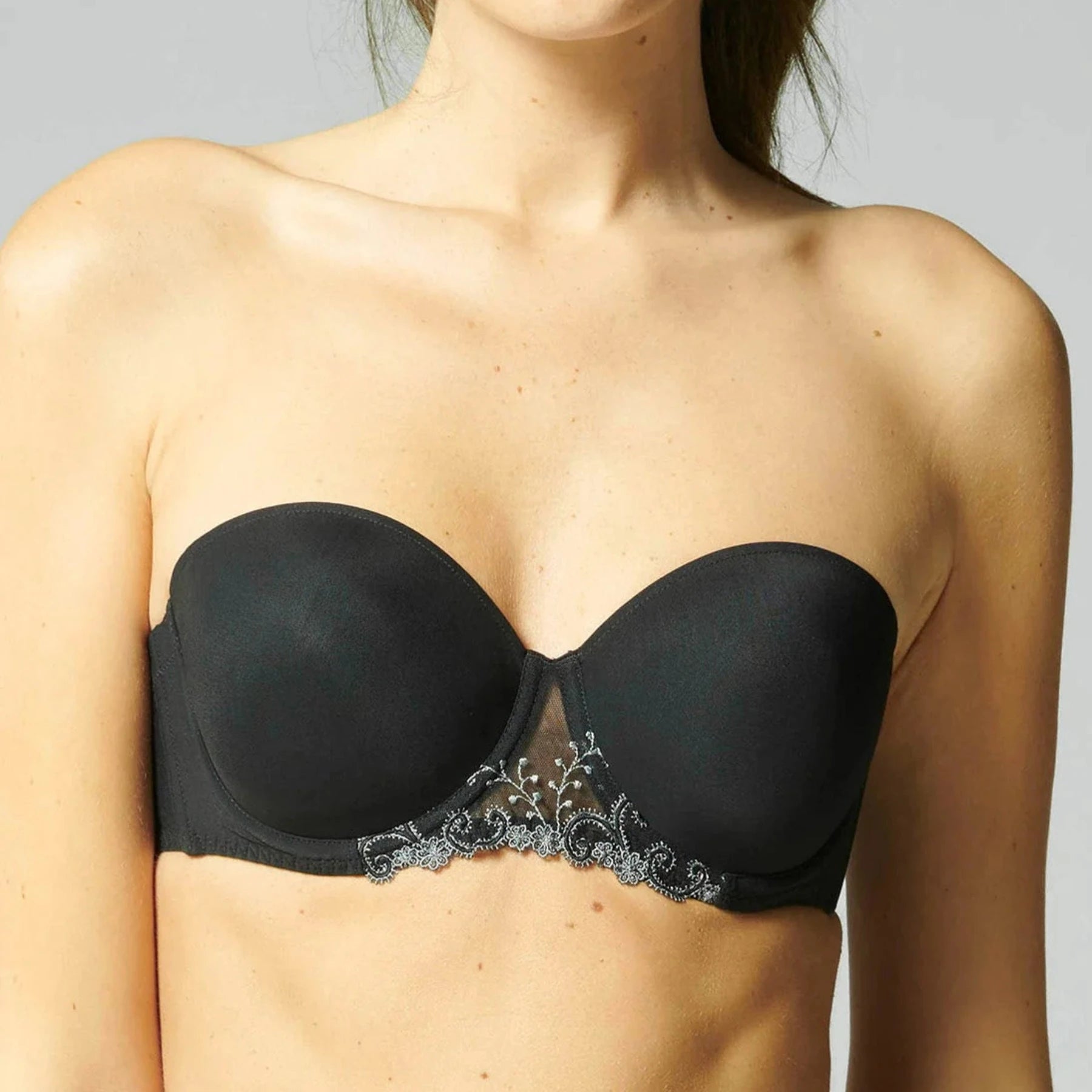Bra with anti - bacterial properties for a hygienic fit​ Delice Strapless Bra 12X300 - Moonlight