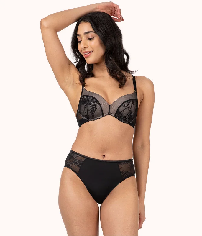Women's bras with wide shoulder straps for supportThe Smooth Lace No-Wire Push-Up Bra: Jet Black/Soft Pink Women's bras with wide shoulder straps for supportThe Smooth Lace No-Wire Push-Up Bra: Jet Black/Soft Pink