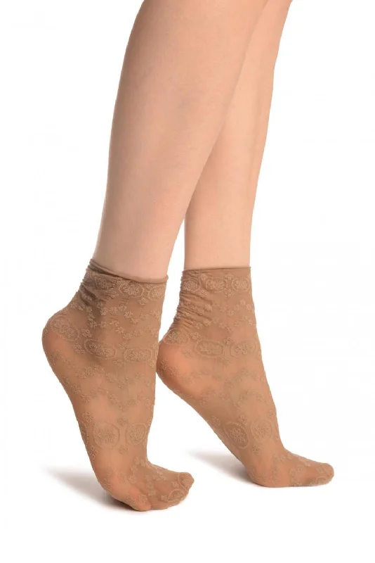 Women's ankle socks with a frilly edgeBeige Water Lilly With Comfortable Top Ankle High Socks Women's ankle socks with a frilly edgeBeige Water Lilly With Comfortable Top Ankle High Socks