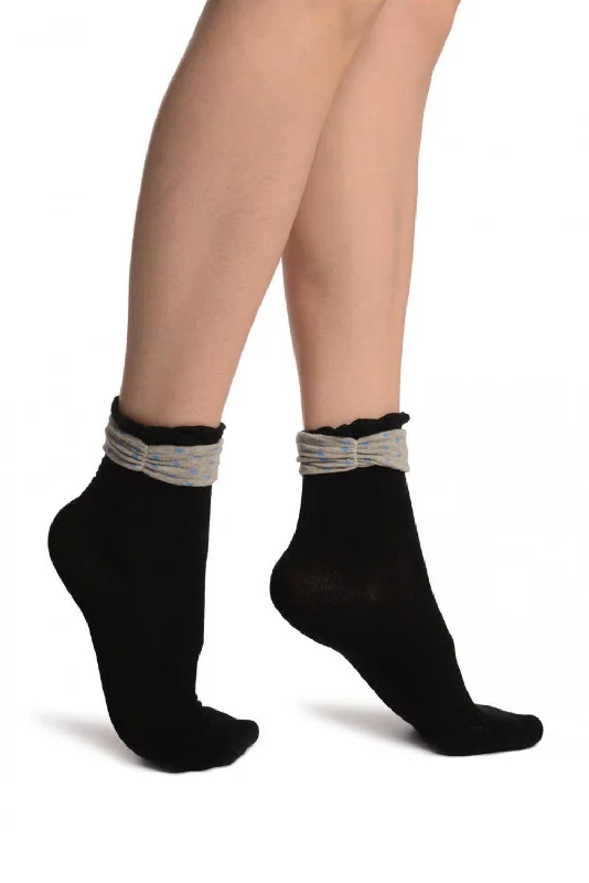 Women's over - the - calf socks with a stripe designBlack With Around The Ankle Bow Ankle High Socks Women's over - the - calf socks with a stripe designBlack With Around The Ankle Bow Ankle High Socks