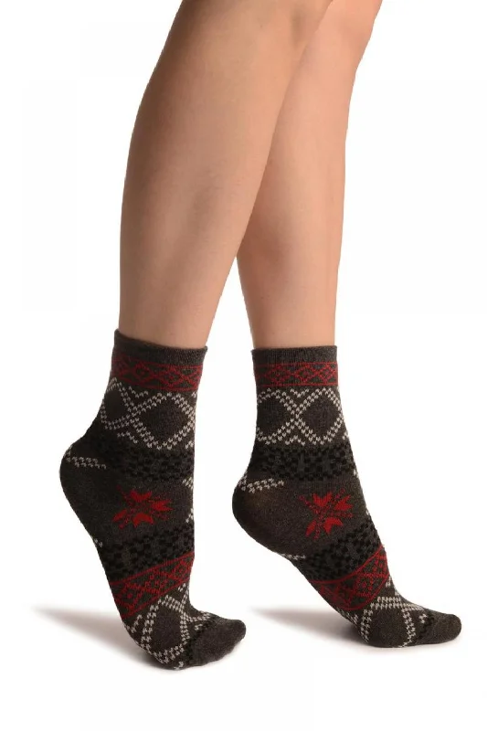 Women's non - slip socks for safetyDark Grey With Nordic Pattern Ankle High Socks