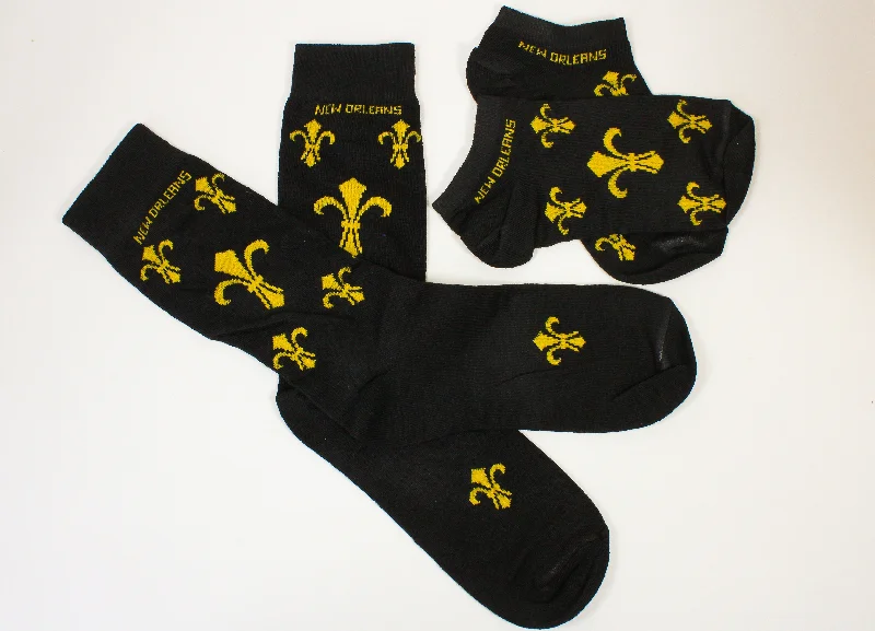 Women's silk - lined socks for a luxurious feelGold Fleur de Lis Pattern on Black Socks (Adults) Women's silk - lined socks for a luxurious feelGold Fleur de Lis Pattern on Black Socks (Adults)
