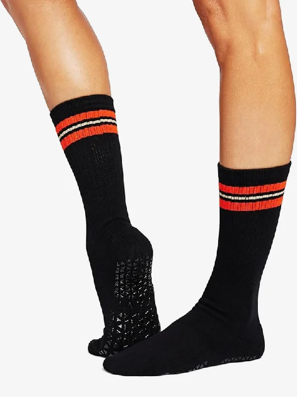 Women's silk - lined socks for a luxurious feelTavi Noir Kai Grip Socks - Magma Stripe Women's silk - lined socks for a luxurious feelTavi Noir Kai Grip Socks - Magma Stripe