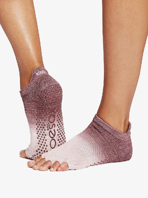 Women's thigh - high socks in a fishnet patternToeSox Half Toe Low Rise Grip Socks - Winterize Women's thigh - high socks in a fishnet patternToeSox Half Toe Low Rise Grip Socks - Winterize